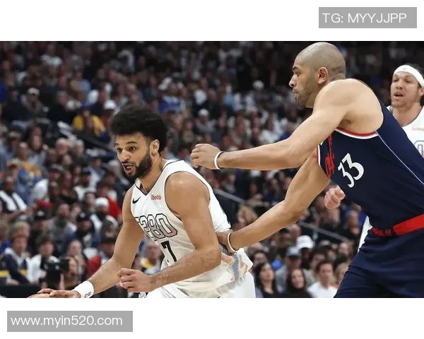 17-18赛季勇士队与快船队激战回顾：巅峰对决与精彩瞬间解析