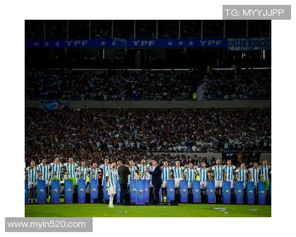 2001年阿根廷对阵中国足球友谊赛回顾与精彩瞬间分析