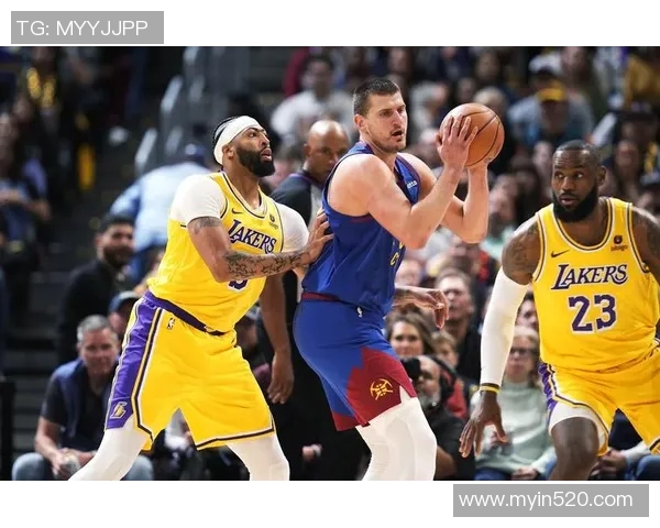 2001年NBA季后赛经典对决猛龙与76人激战回顾与分析