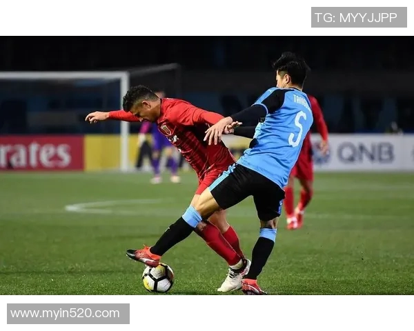 长崎成功丸与神户的激烈对决展现足球魅力与团队精神