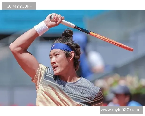 305爵士与灰熊激战正酣球员表现引发球迷热议与期待 305爵士与灰熊激战正酣球员表现引发球迷热议与期待