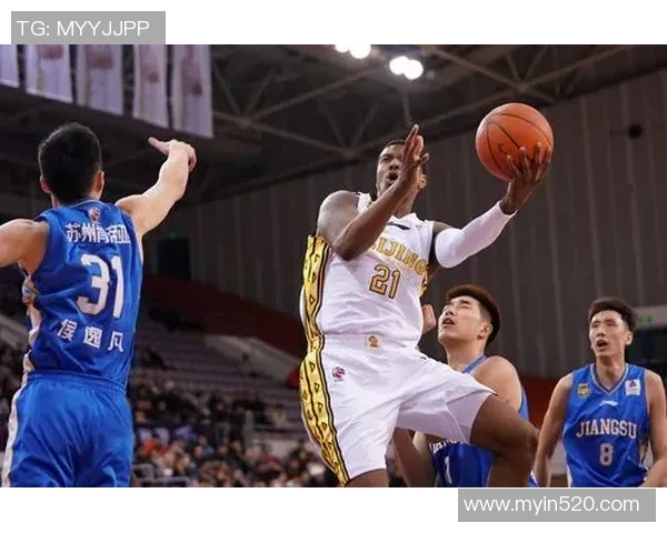 佛山农商银行迎战辽宁队全力争胜展现篮球魅力与团队精神 佛山农商银行迎战辽宁队全力争胜展现篮球魅力与团队精神