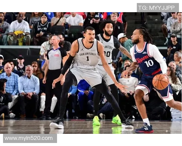 勇士与马刺季后赛G4巅峰对决谁能在关键时刻逆转局势