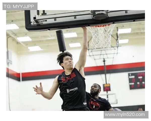 夏季联赛精彩对决勇士与骑士争锋相对展现年轻球员风采 夏季联赛精彩对决勇士与骑士争锋相对展现年轻球员风采