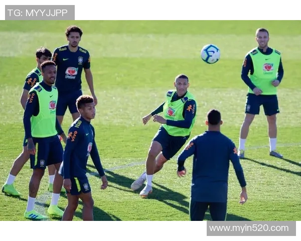 美国队与巴西足球强队激战正酣谁将赢得这场精彩对决