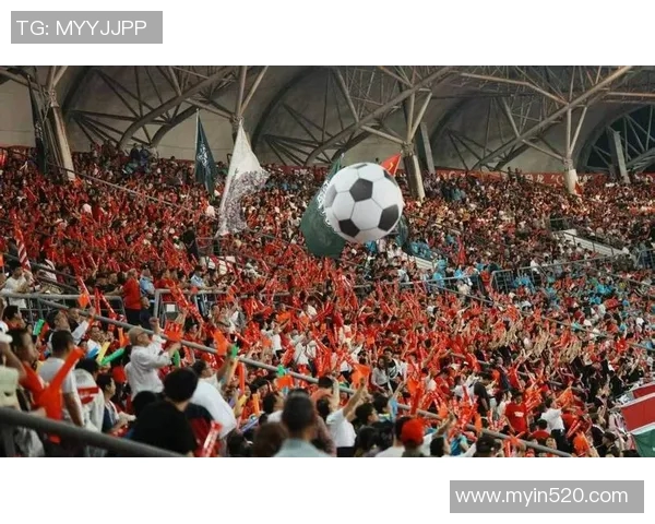 成都足球队的崛起与发展：聚焦力量与激情的足球之路